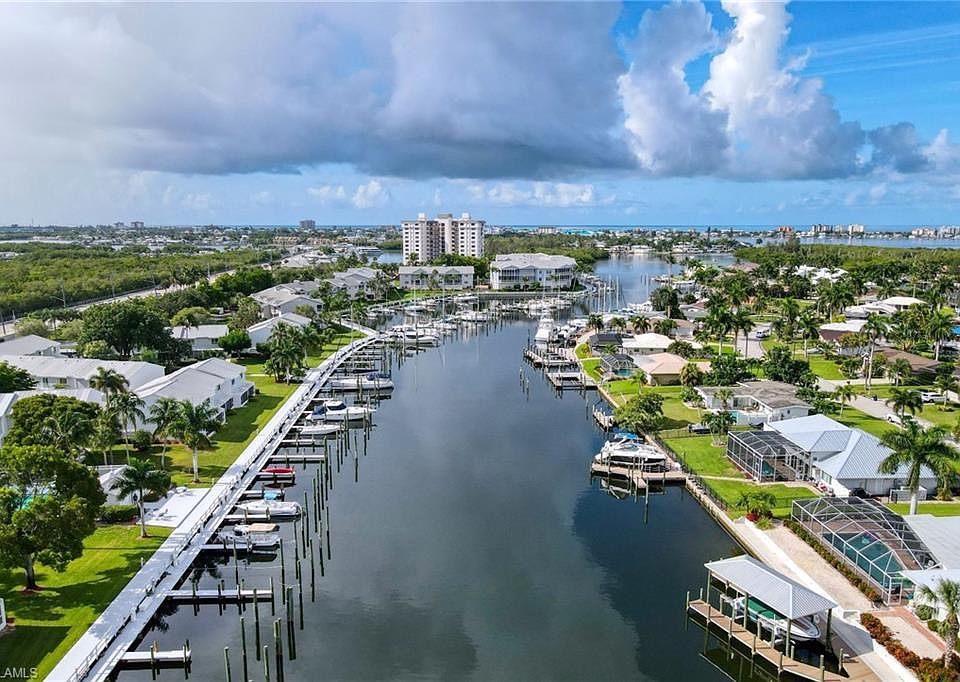 Boardwalk Caper Apartments - Fort Myers Beach, FL | Zillow