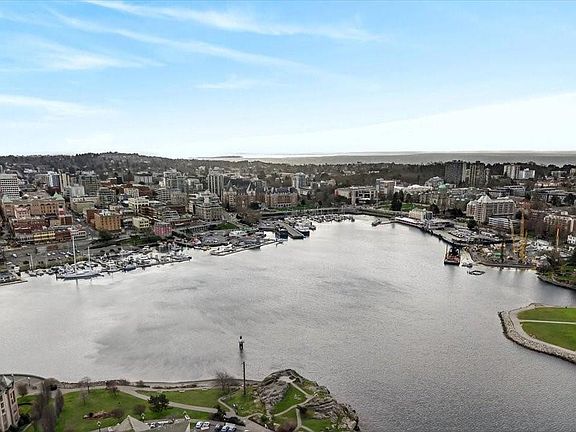 2nd image of 50 Songhees Rd #216