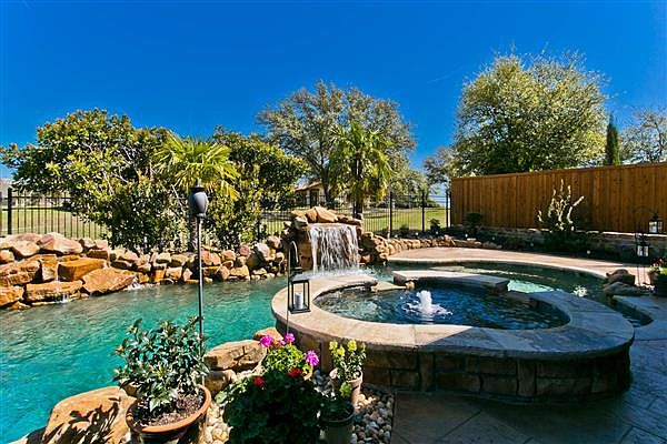 Breathtaking Backyard Oasis