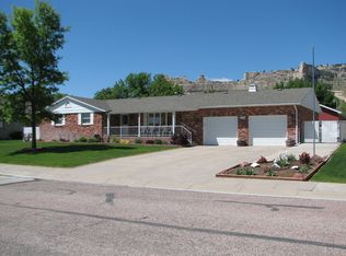 2735 Monument Valley Dr, Gering, NE 69341