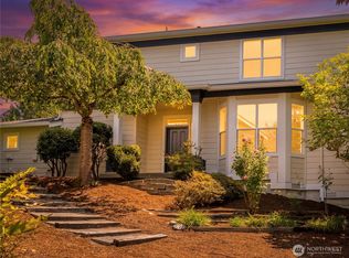 23901 SE 7th Ln, Sammamish, WA 98074