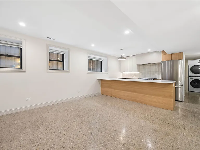 1511 N Hoyne Ave #G — Photo 4