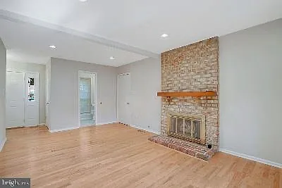 10217 Marshall Pond Rd — Photo 5