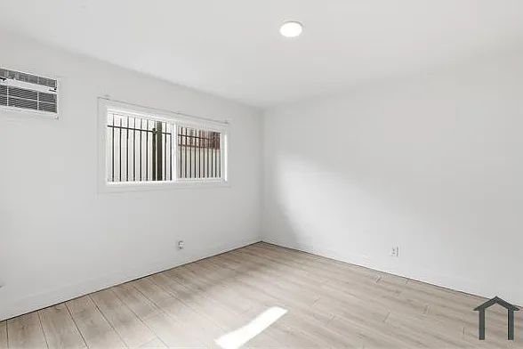 3324 Drew St #C — Photo 11