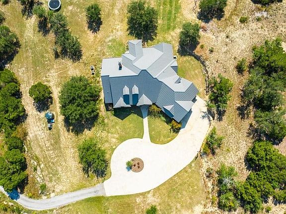 4th image of 21301 Dill Cir