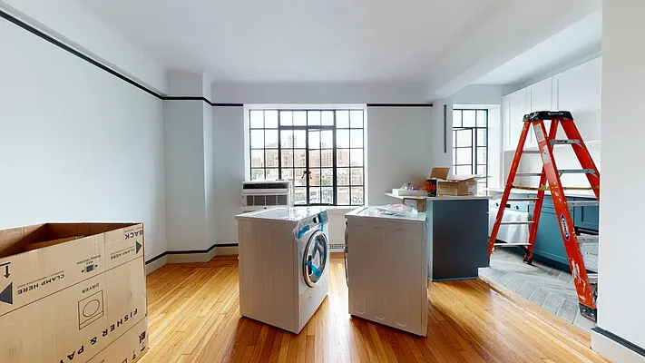 Rented by Bond New York | media 19