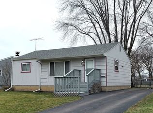 1350 Judge Pl, Waukegan, IL 60085
