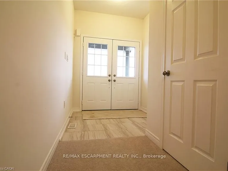 204 Lormont Blvd — Photo 2