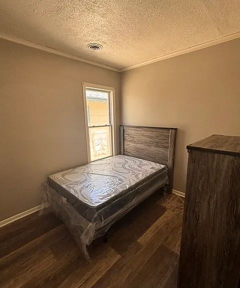 872 West Ave — Photo 5