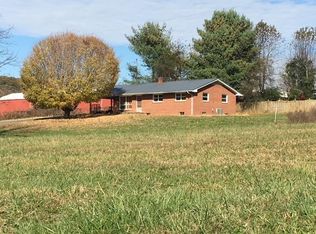 169 Meade Ave, Nickelsville, VA 24271