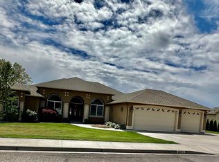 4009 W 34th Ct, Kennewick, WA 99337