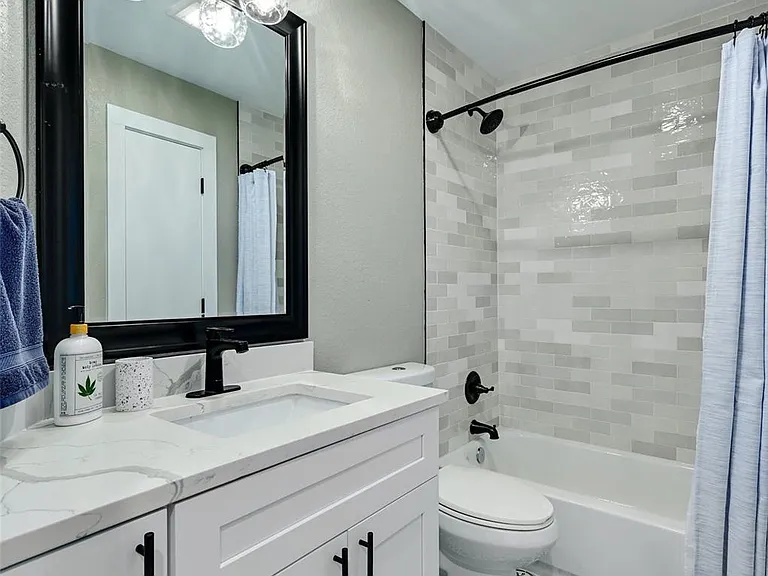 1807 Krizan Ave — Photo 21