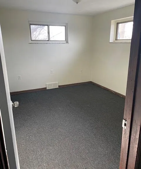 2711 Woodstock Ave — Photo 4