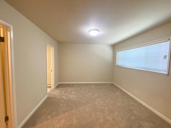 3rd image of 1410 Hudson St #7