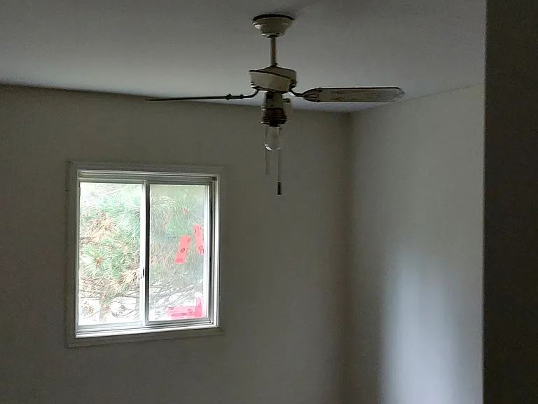 303 Killaly St W — Photo 24