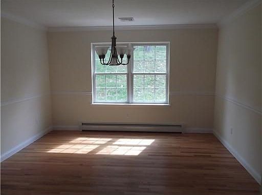 5th image of 3 Edgewood Dr