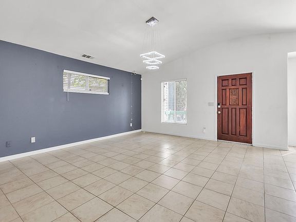 5th image of 3533 20th Avenue