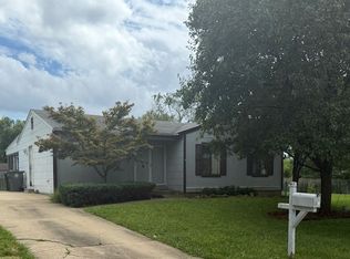 2332 Laredo Dr, O'Fallon, MO 63368