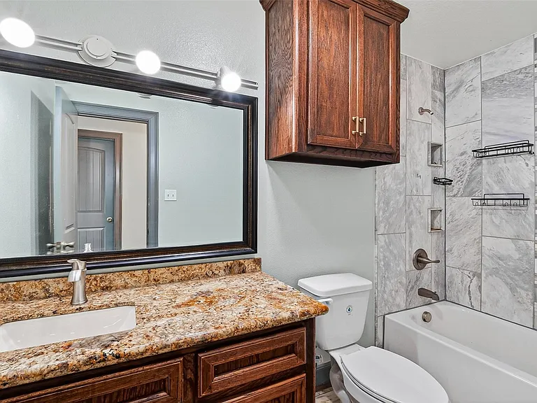 7623 McHenry St — Photo 19