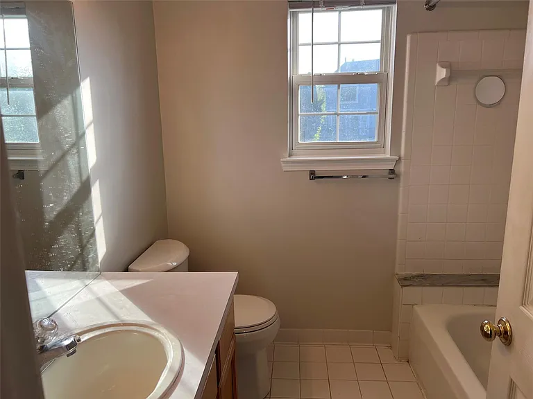 2802 Green Valley Dr — Photo 11