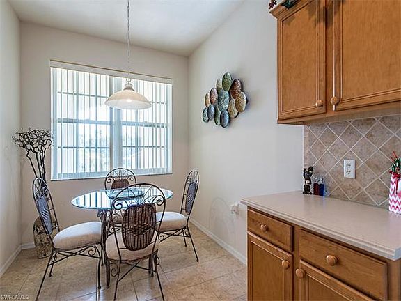 5th image of 4873 Hampshire Ct #5-301