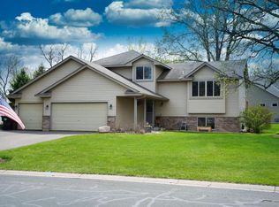 1230 Irvine Dr, Hanover, MN 55341