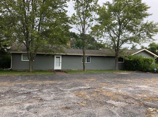 1360 S Raddant Rd, Batavia, IL 60510