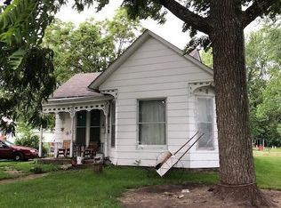 204 S Pine St, Bloomfield, IA 52537