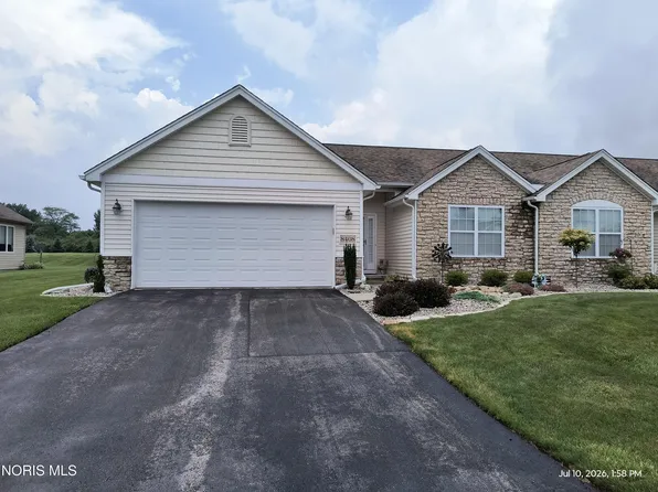 8408 Birchwood Ln, Northwood, OH 43619