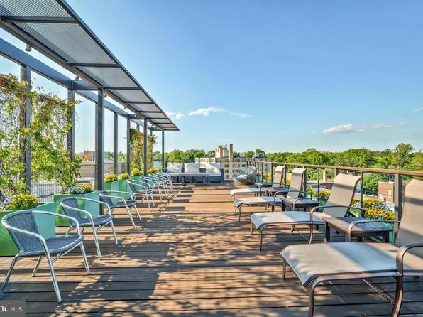 5410 Connecticut Ave NW APT 412, Washington, DC 20015