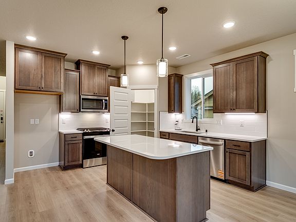 642 NW 28TH ST by Aho Construction