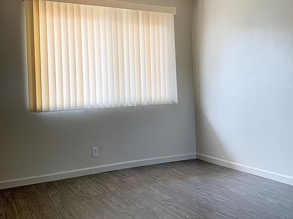 4th image of 2095 Lincoln Ave #F9b