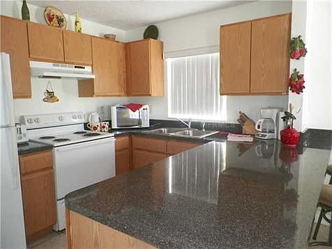 4th image of 2544 Hamlet Ln