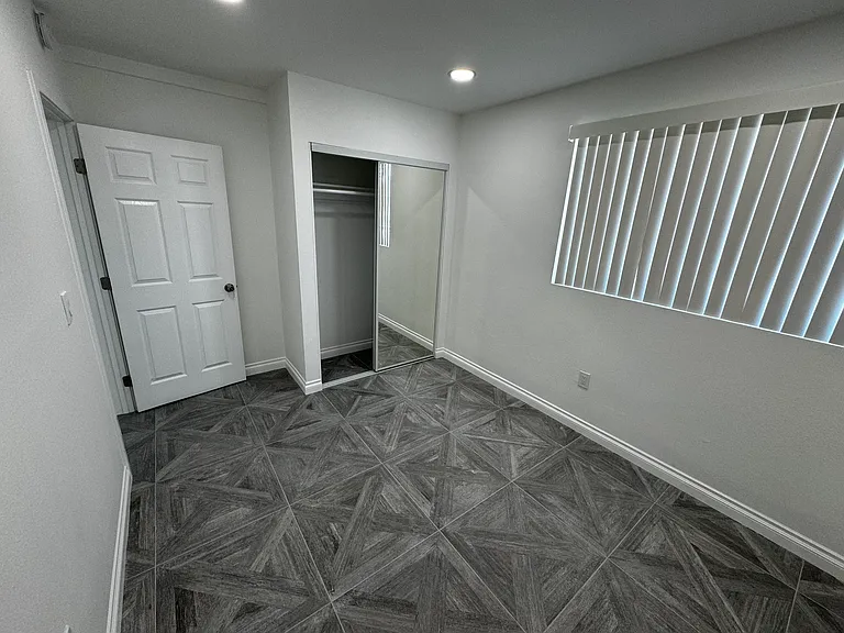 5030 Etiwanda Ave — Photo 6
