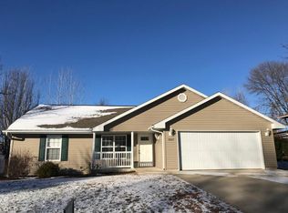 1827 Thomas St, Moberly, MO 65270