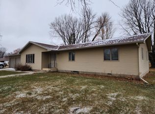 401 E Whited St, Jeffers, MN 56145
