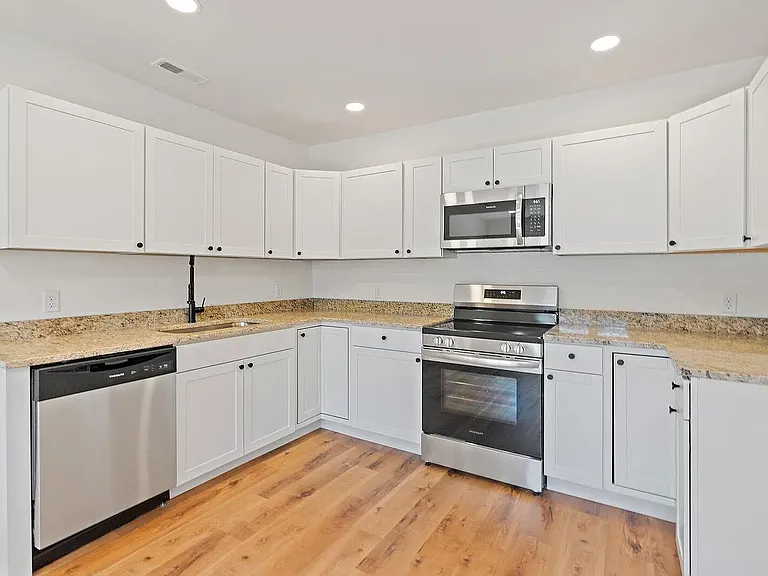 2607 McCallie Ave — Photo 6