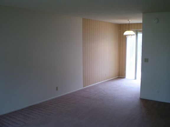 5th image of 2140 Fairchild Way #4