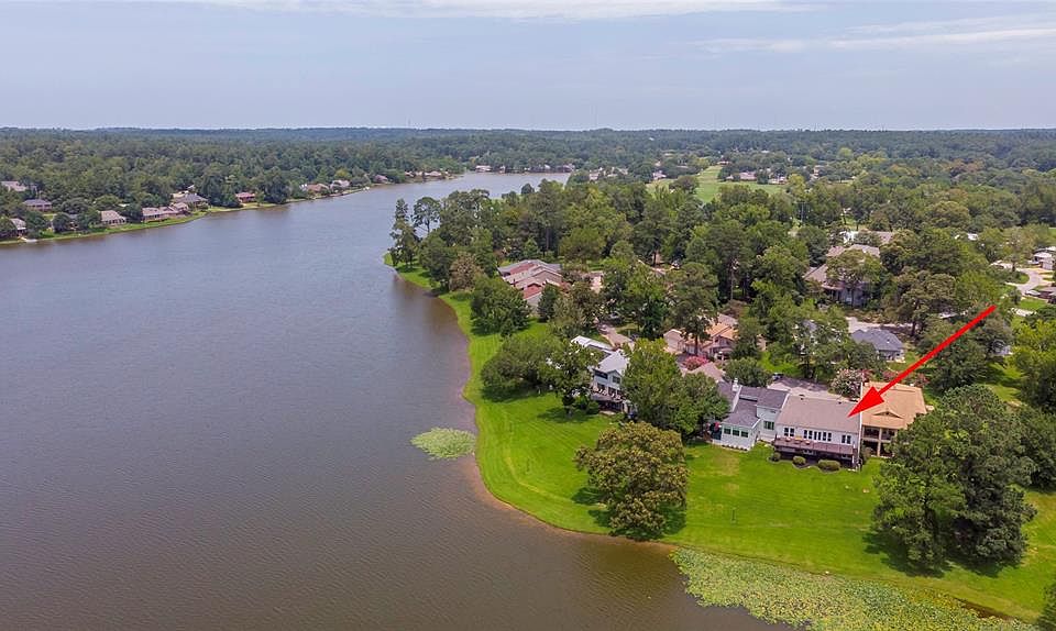 1st image of 26 Lakeview Manor