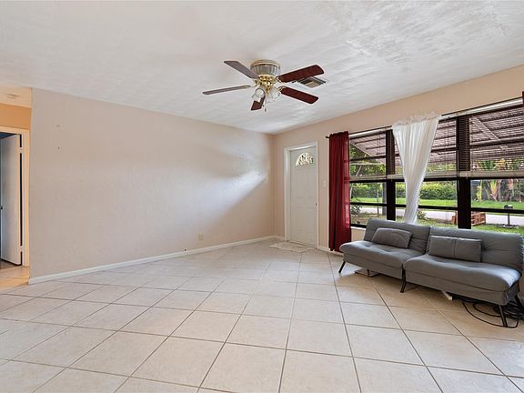 3rd image of 1657 NE 28th Court