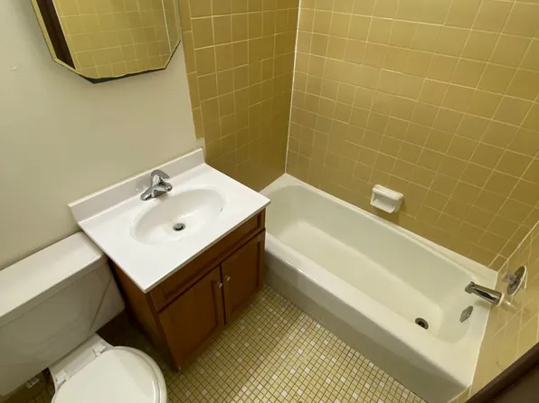 Village Apartments (St. Pt.)