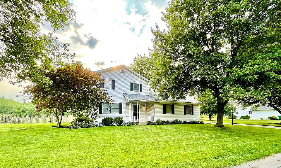 1st image of 50745 Park Ln