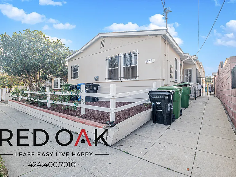 1269 N Normandie Ave #1/4 — Photo 10