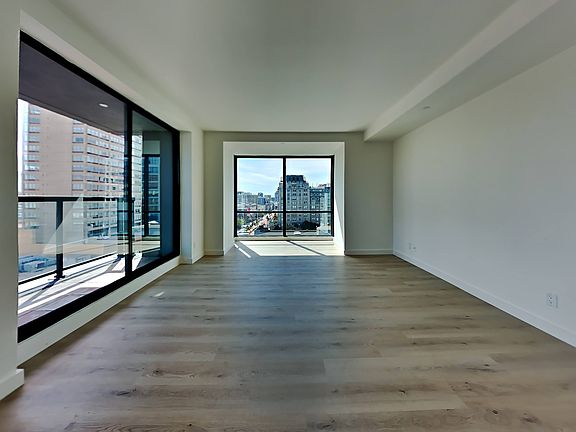 3rd image of 1700 California St APT 601
