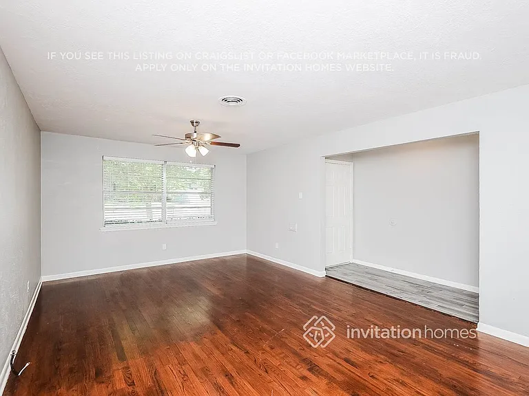 8514 Sweetwater Dr — Photo 3