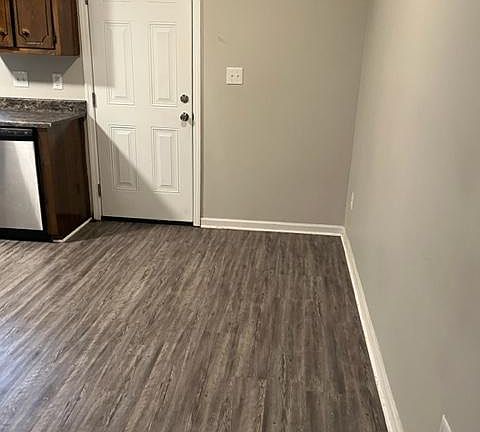 3rd image of 161 Chalet North Ct #161