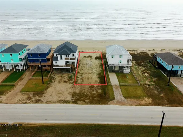 7964 Bluewater Dr, Freeport, TX 77541