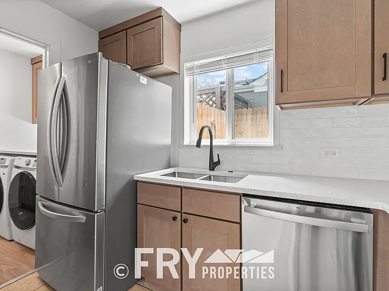 3446 N Adams St — Photo 15