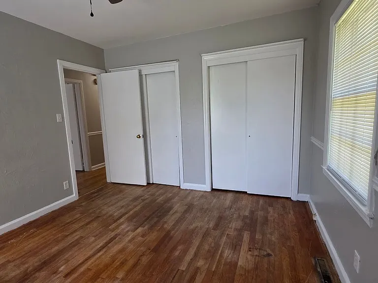 404 Elizabeth Ave — Photo 11