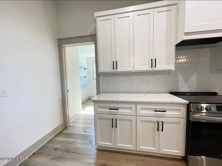 4640 Delwood Park Blvd — Photo 8